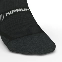 CHAUSSETTES DE RUNNING RUN900 FINES MI-MOLLET NOIRES 15 CHAUSSETTES DE RUNNING RUN900 FINES MI-MOLLET NOIRES -Activités De Plein Air chaussettes de running run900 fines mi mollet noires 4