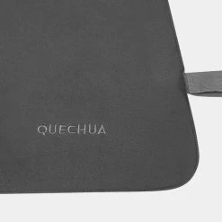 Quechua COUVERTURE EN POLAIRE - 150 X 130 CM 11 Quechua COUVERTURE EN POLAIRE - 150 X 130 CM -Activités De Plein Air couverture en polaire 150 x 130 cm 4