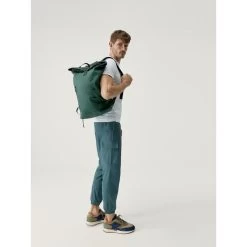 Born Living Yoga Sac à Dos De Style Sportif Avec Compartiment Pour Ordinateur Portable -Activités De Plein Air sac a dos de style sportif avec compartiment pour ordinateur portable 2