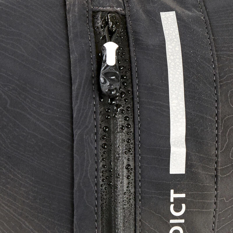 SAC DE TRAIL RUNNING MIXTE 10 L NOIR ET BRONZE - VENDU AVEC POCHE À EAU 1L 9 SAC DE TRAIL RUNNING MIXTE 10 L NOIR ET BRONZE - VENDU AVEC POCHE À EAU 1L – Image 7