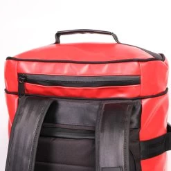 Sac Weekend Upcyclé - Duffel Bag Hors-Bord - 50L Rouge 12 Sac Weekend Upcyclé - Duffel Bag Hors-Bord - 50L Rouge -Activités De Plein Air sac weekend upcycle duffel bag hors bord 50l rouge 4